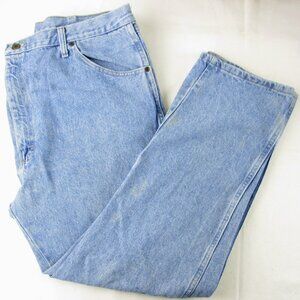 Pre-Owned Wrangler Men's 5 Pocket Straight Leg Lt. Wash Jeans, 42x30